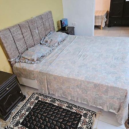 Hadhri Appartement Тозьор Екстериор снимка