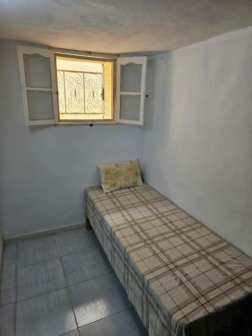 Hadhri Appartement Тозьор Екстериор снимка