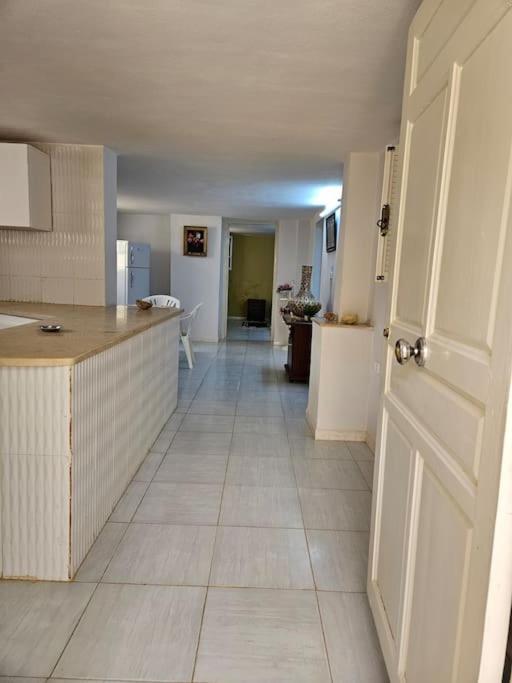 Hadhri Appartement Тозьор Екстериор снимка